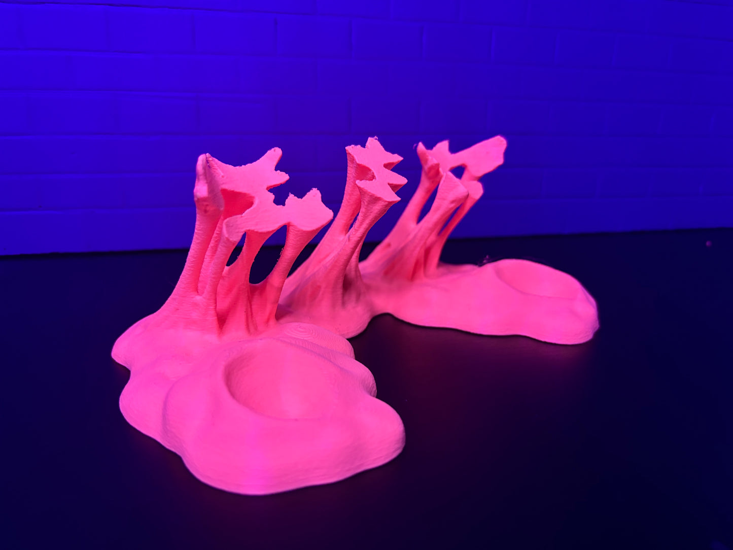 XBOX One / X Sticky Black Light Bubble Gum Controller Stand