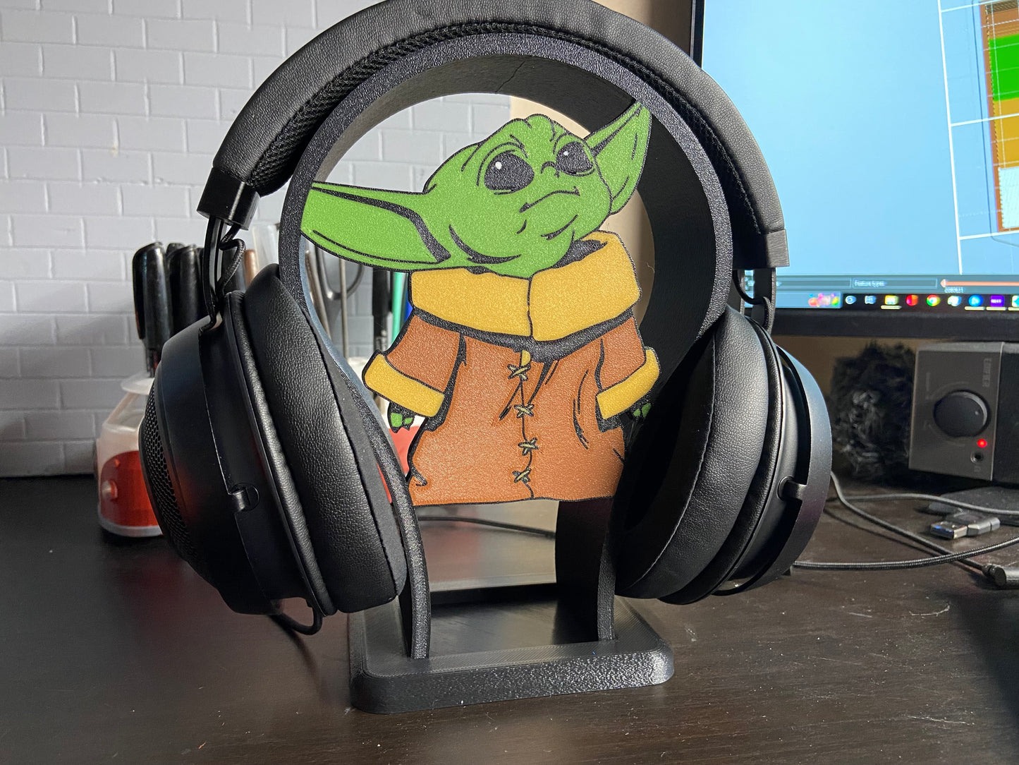 Grogu Baby Yoda gaming Headphone Stand Desk Organizer Twitch Streamer COD
